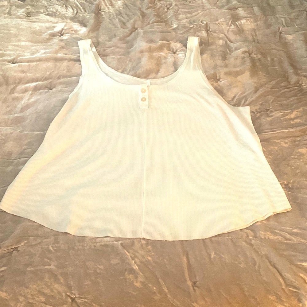 White dry fit Nike tank top